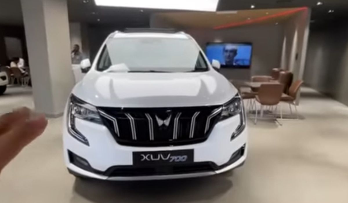 New Mahindra XUV700