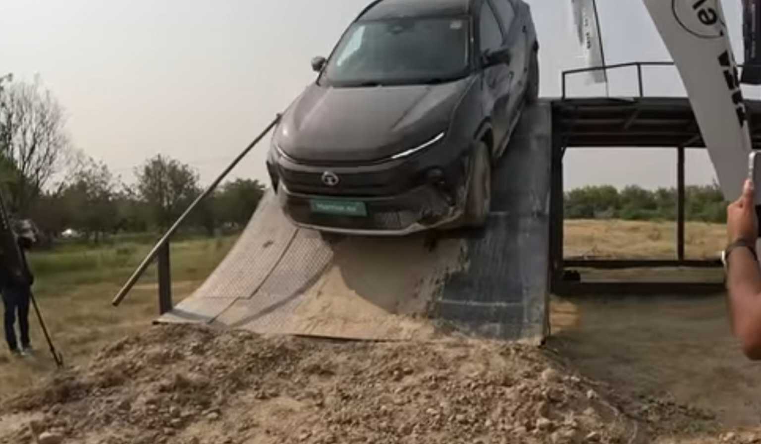 Tata Harrier EV off road