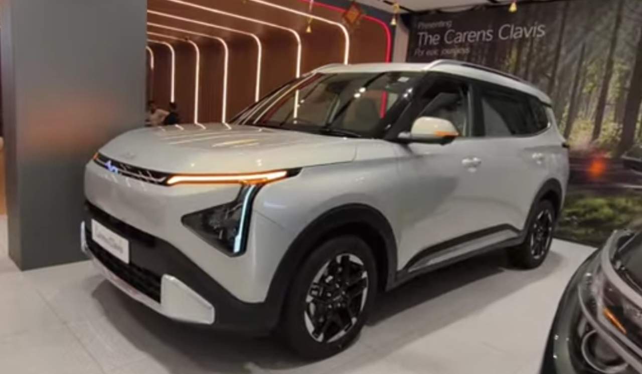Kia Carens Clavis
