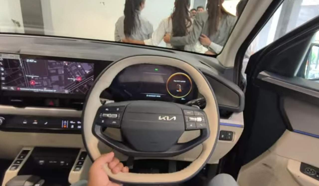 Kia Carens Clavis EV