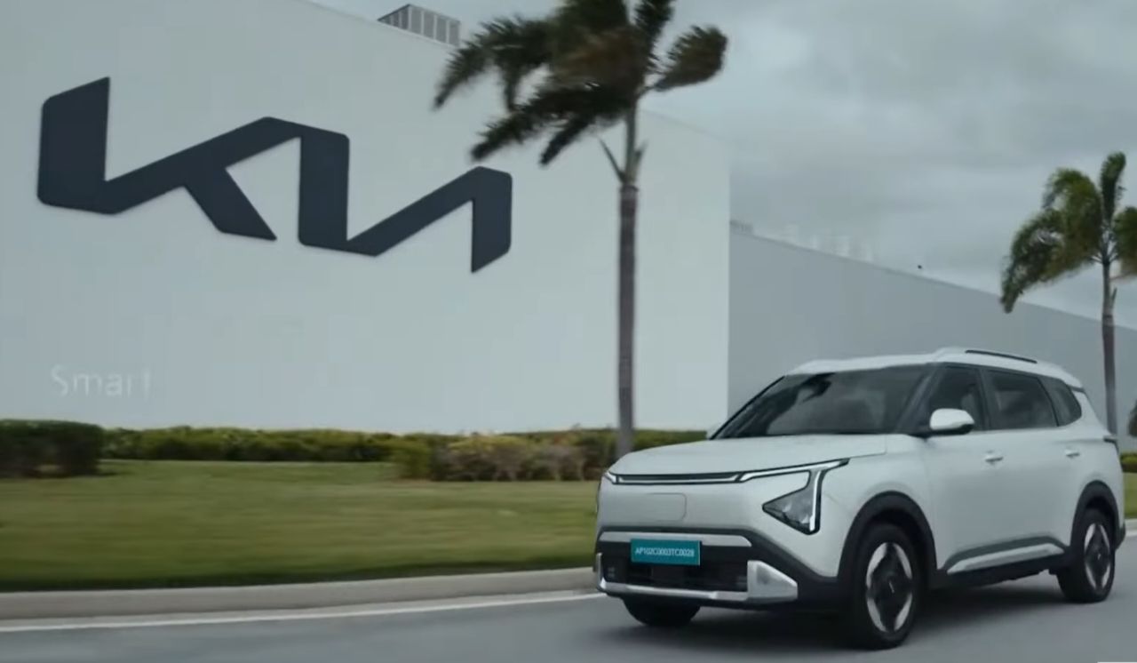 Kia Carens Clavis EV