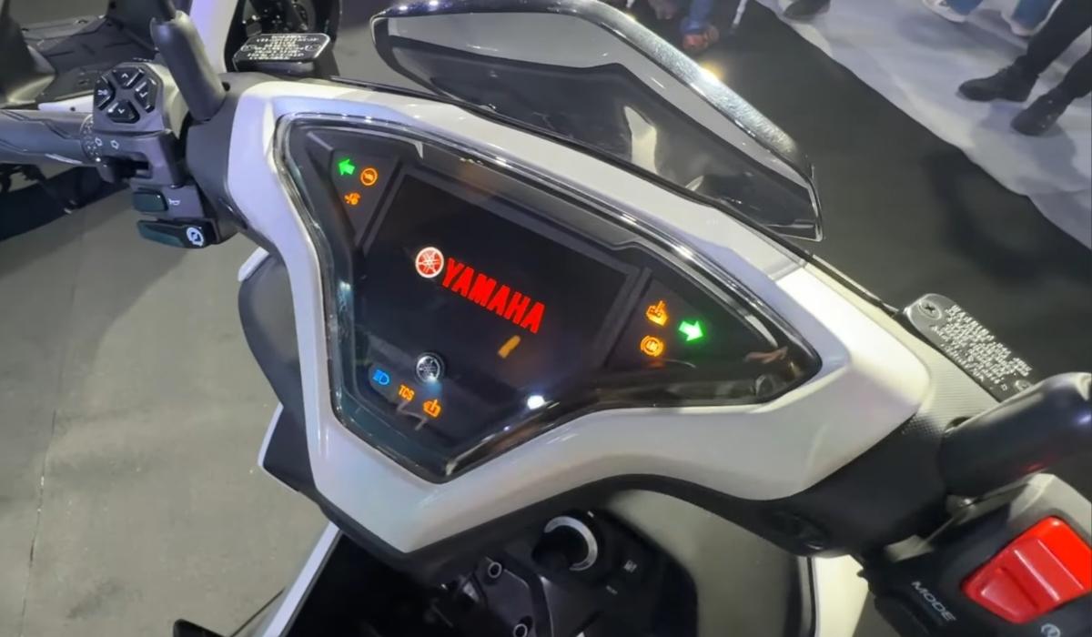 Yamaha Aerox E Electric Scooter display